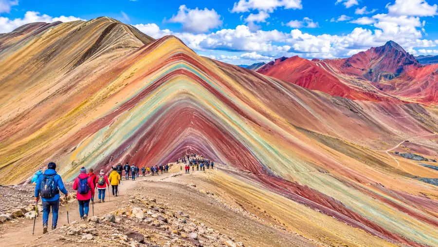 rainbow mountain tour
